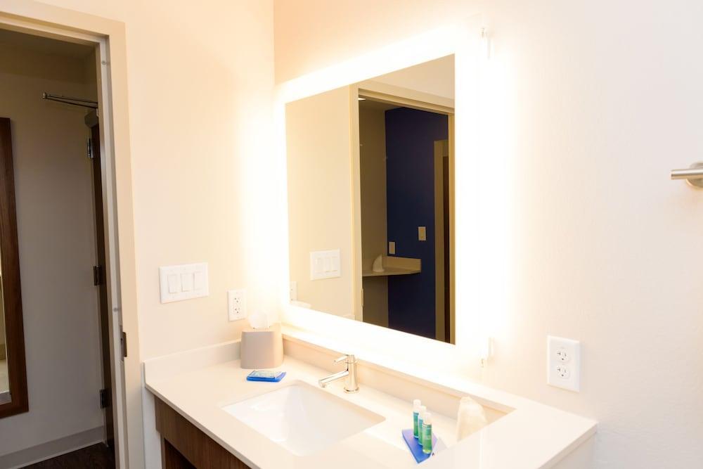Holiday Inn Express & Suites Mckinney - Frisco East By Ihg Exterior foto